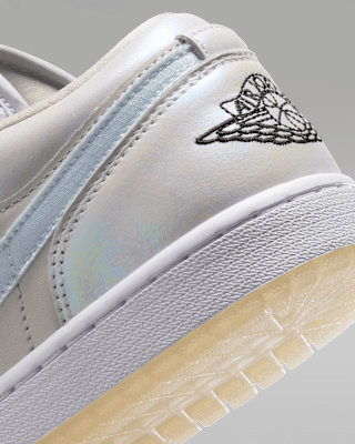 Air Jordan 1 Low SE Women's Shoes. Nike.com